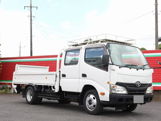 TOYOTA Toyoace Double Cab TKG-XZU655 2013 88,847km