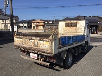 ISUZU Elf Dump PB-NKR81AD 2004 133,833km_2