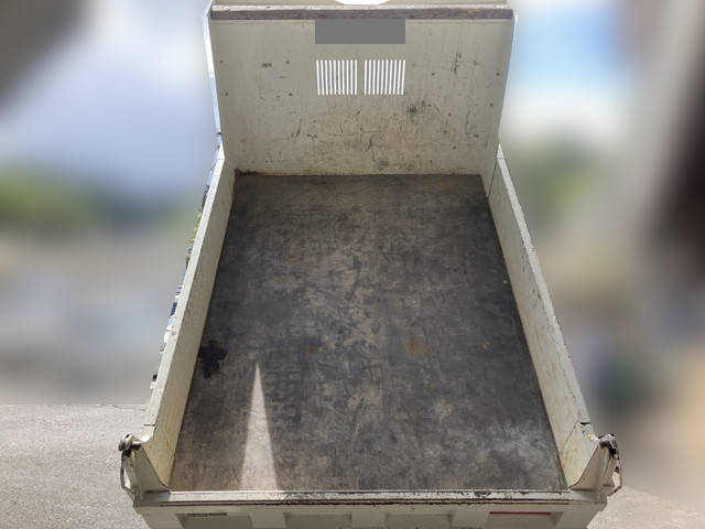 Dutro Dump (With Crane)_2