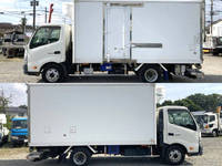 HINO Dutro Refrigerator & Freezer Truck TKG-XZU710M 2015 21,913km_5