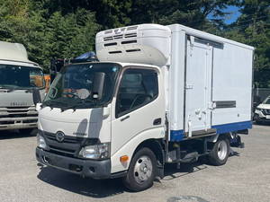 HINO Dutro Refrigerator & Freezer Truck TKG-XZC605M 2017 92,225km_1