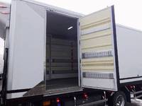 ISUZU Forward Refrigerator & Freezer Truck 2PG-FRR90S2 2018 427,000km_23