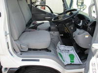TOYOTA Dyna Panel Van TKG-XZU605 2017 128,000km_10