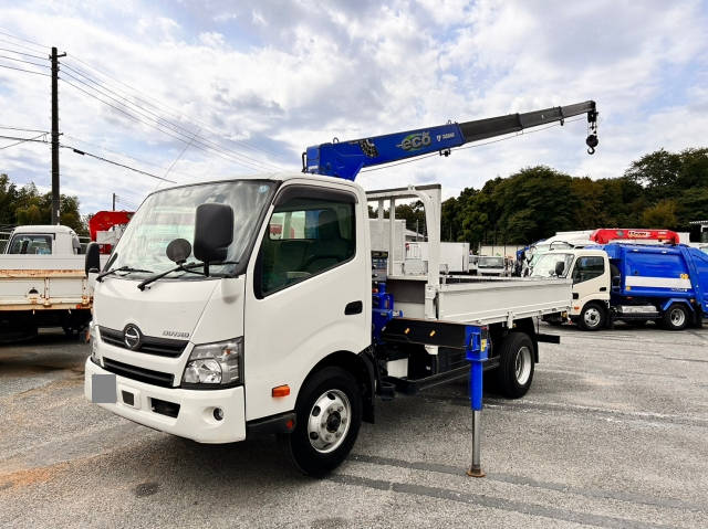 HINO Dutro Truck (With 4 Steps Of Cranes) 2KG-XZU710M 2018 72,815km