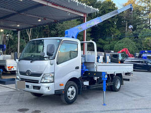 Dutro Truck (With 3 Steps Of Cranes)_1