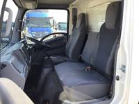 ISUZU Elf Aluminum Van TRG-NMR85AN 2018 136,340km_33