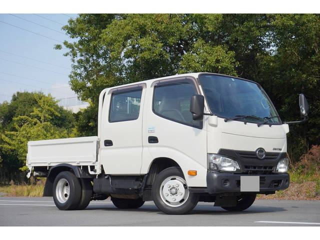 HINO Dutro Double Cab TKG-XZU605M 2017 49,212km