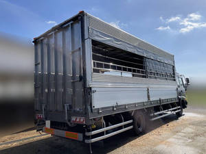 Forward Cattle Transport Truck_2