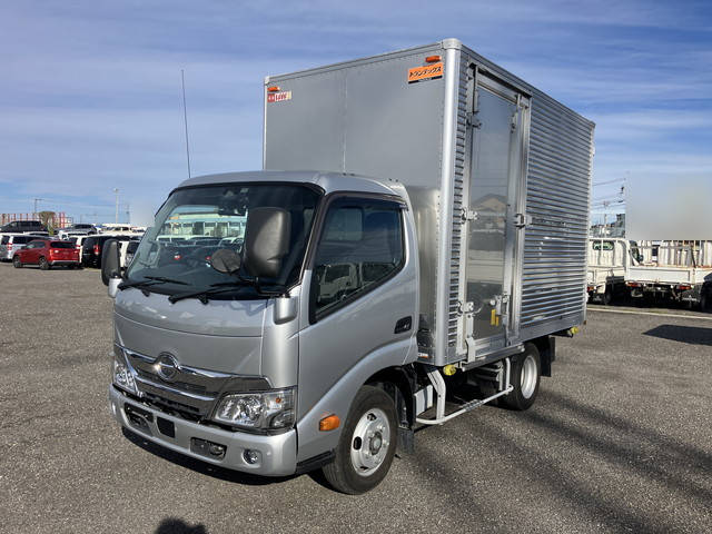 HINO Dutro Aluminum Van 2RG-XZU605M 2020 9,002km