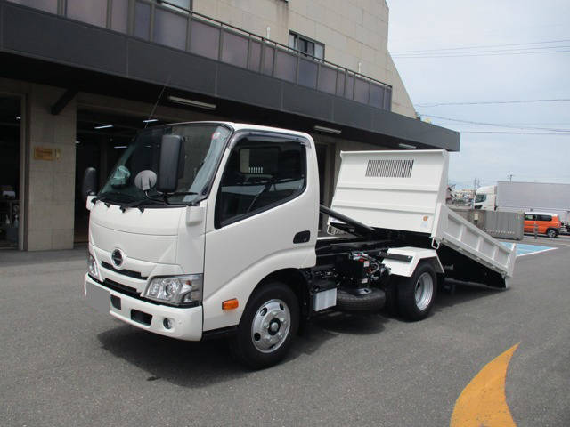 HINO Dutro Loader Dump 2RG-XZU600T 2023 200km_1