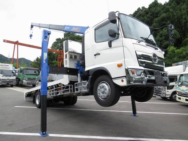 HINO Ranger Self Loader (With 4 Steps Of Cranes) 2PG-FE2ACA 2022 2,000km_1