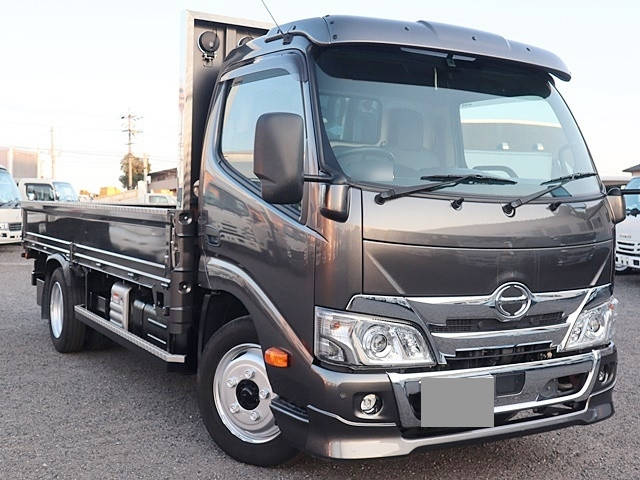 HINO Dutro Flat Body 2RG-XZU655M 2022 26,480km