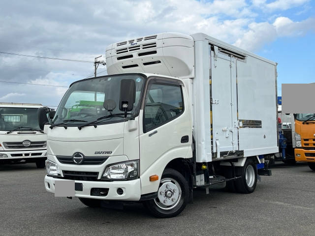 HINO Dutro Refrigerator & Freezer Truck TKG-XZC605M 2017 92,000km_1
