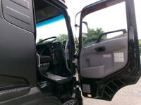 UD TRUCKS Quon Trailer Head QPG-GK5XAB 2016 396,000km_15
