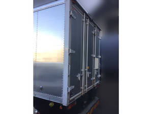 Canter Aluminum Van_2