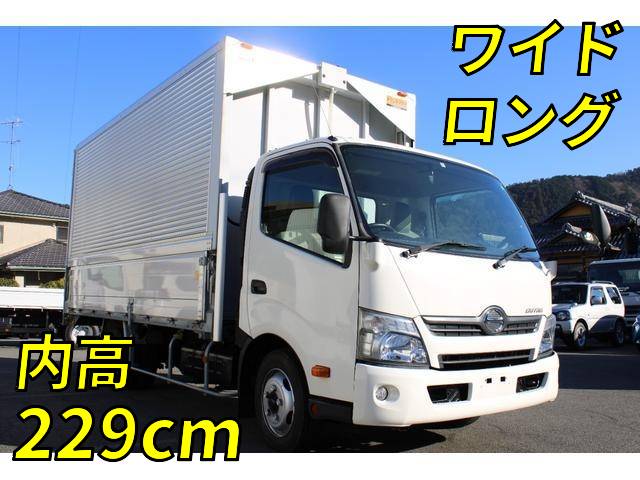 HINO Dutro Aluminum Wing SKG-XZU710M 2011 86,000km