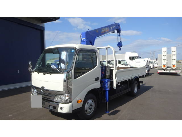 HINO Dutro Truck (With 4 Steps Of Cranes) 2RG-XZU650M 2023 111km