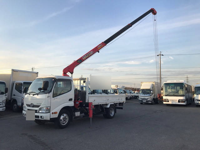 HINO Dutro Truck (With 3 Steps Of Cranes) TKG-XZU650M 2014 152,000km