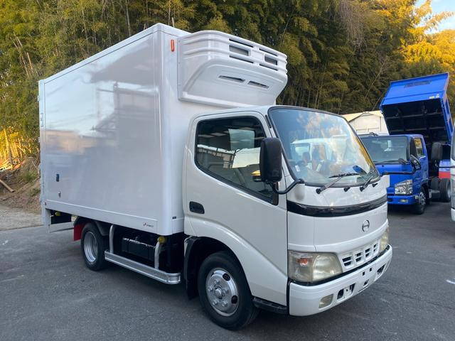 HINO Dutro Refrigerator & Freezer Truck KK-XZU302M 2003 80,000km