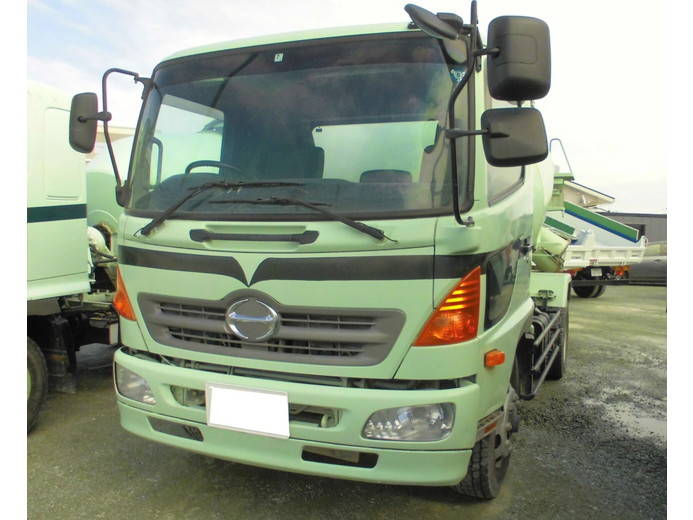 HINO Ranger Mixer Truck BDG-FJ7JDWA 2010 122,500km