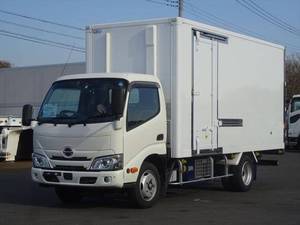 HINO Dutro Refrigerator & Freezer Truck 2RG-XZU655M 2021 -_1
