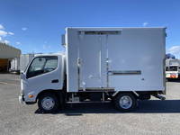 TOYOTA Dyna Refrigerator & Freezer Truck TKG-XZC605 2015 189,488km_5