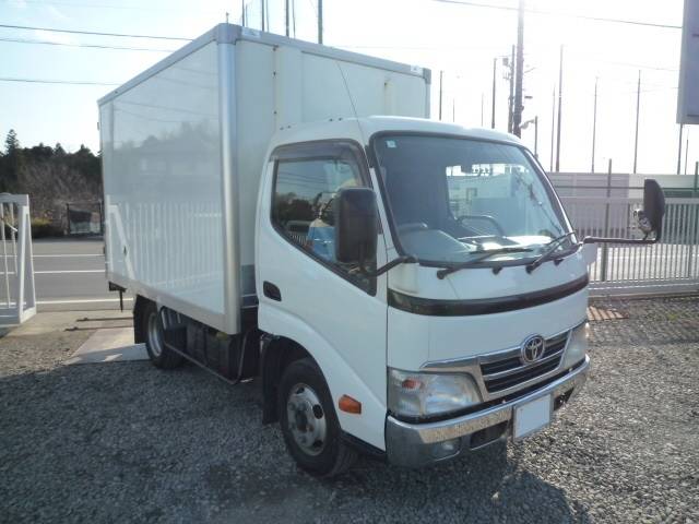 TOYOTA Dyna Refrigerator & Freezer Truck BKG-XZU308 2010 303,700km