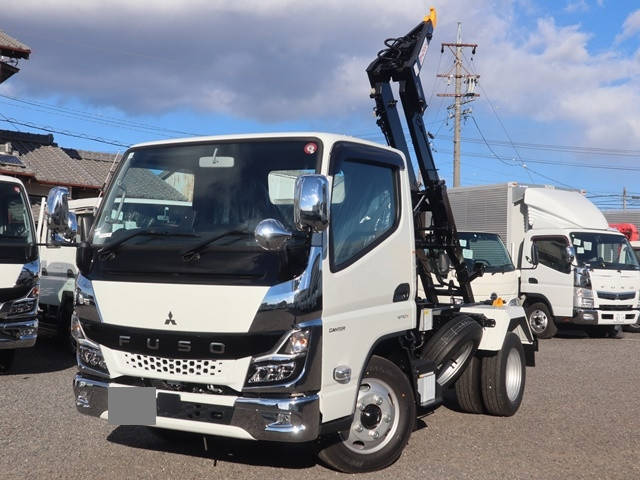 MITSUBISHI FUSO Canter Container Carrier Truck 2RG-FBAV0 2023 546km