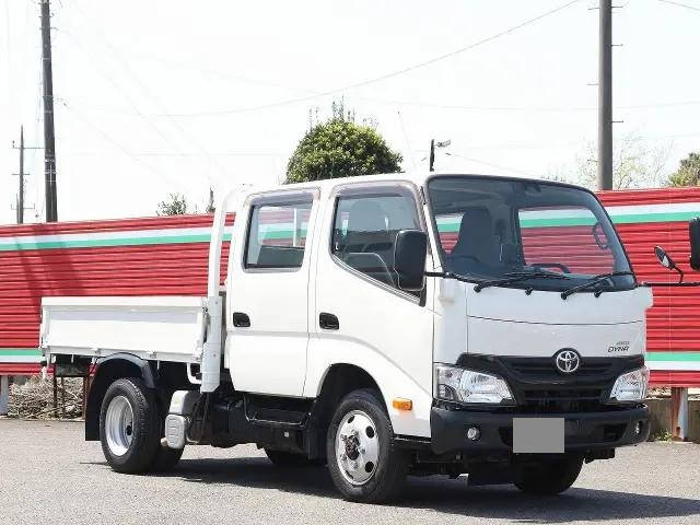 TOYOTA Dyna Double Cab TKG-XZU685 2018 65,729km