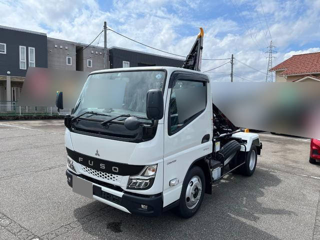 MITSUBISHI FUSO Canter Container Carrier Truck 2RG-FBAV0 2024 467km