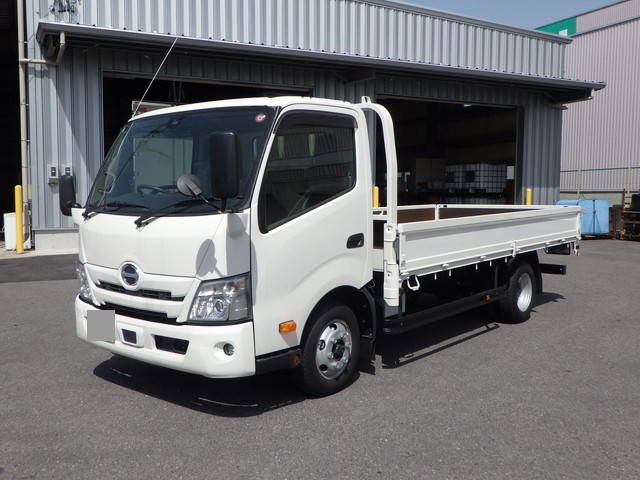 HINO Dutro Flat Body 2RG-XZU712M 2023 718km