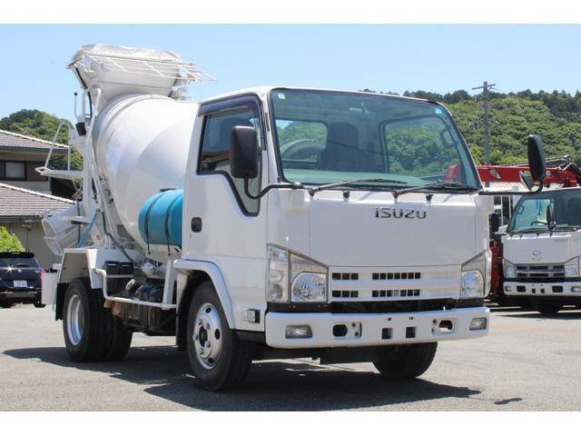 ISUZU Elf Mixer Truck TKG-NKR85N 2013 92,000km