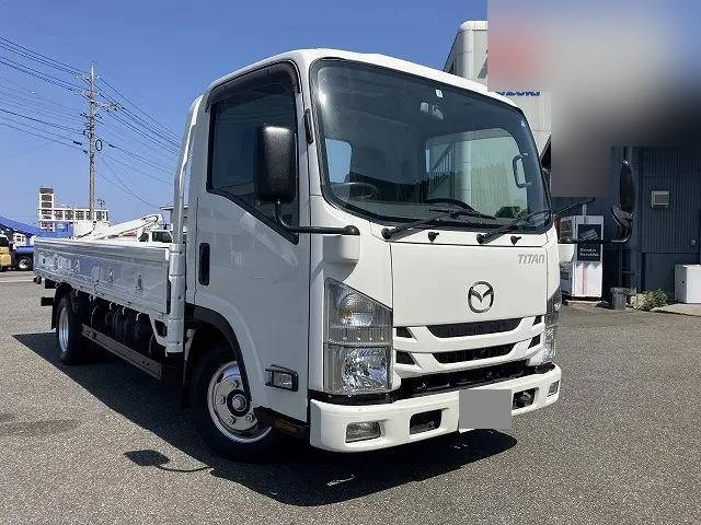 MAZDA Titan Flat Body TRG-LLR85AR 2017 61,754km