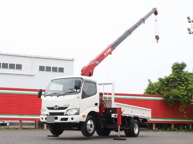 HINO Dutro Truck (With 4 Steps Of Cranes) TPG-XZU650M 2018 22,640km