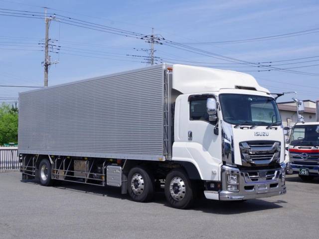ISUZU Giga Aluminum Van 2PG-CXE77C 2019 452,000km