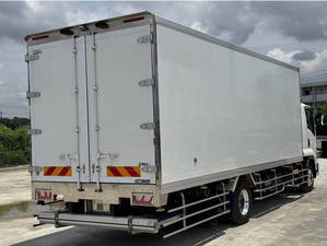 Forward Refrigerator & Freezer Truck_2