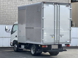 Dyna Aluminum Van_2