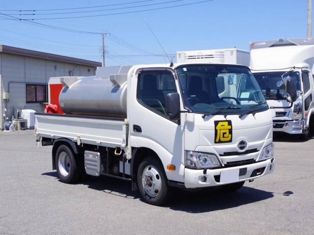 HINO Dutro Tank Lorry 2KG-XZU675M 2019 38,000km