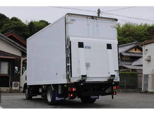 Elf Refrigerator & Freezer Truck_2