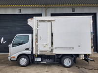 TOYOTA Dyna Refrigerator & Freezer Truck TKG-XZC605 2015 123,000km_5