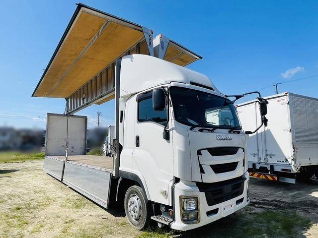 ISUZU Giga Aluminum Wing QPG-CYJ77B 2017 562,000km