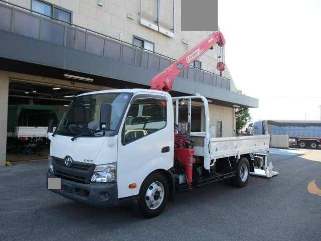 TOYOTA Dyna Truck (With 4 Steps Of Cranes) TKG-XZU712 2017 66,000km
