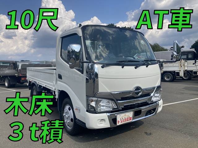 HINO Dutro Flat Body TPG-XZU605M 2017 81,144km