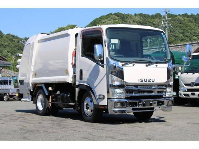ISUZU Elf Garbage Truck TKG-NMR85AN 2013 233,000km