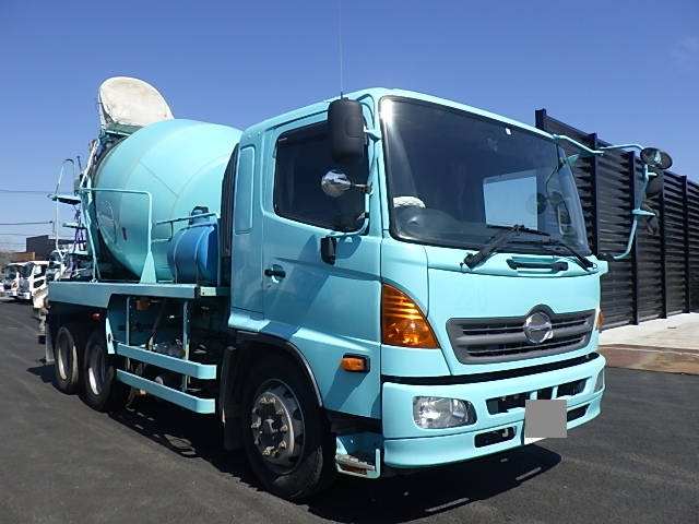 HINO Ranger Mixer Truck LDG-GK8JKAA 2013 190,398km