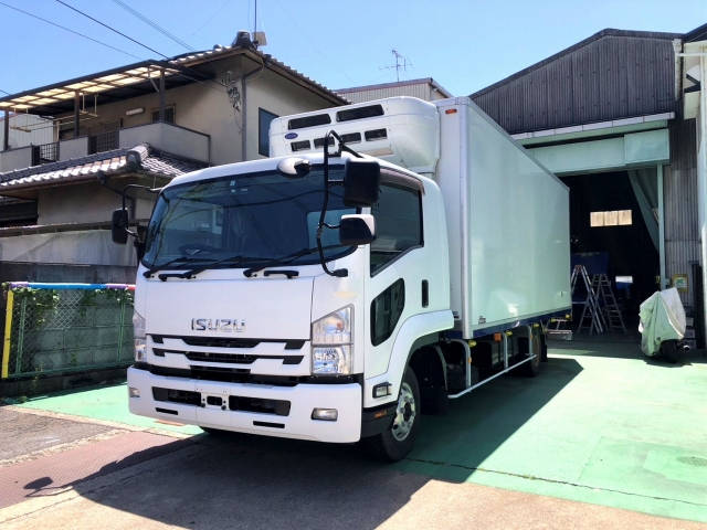 ISUZU Forward Refrigerator & Freezer Truck TKG-FRR90T2 2017 36,000km