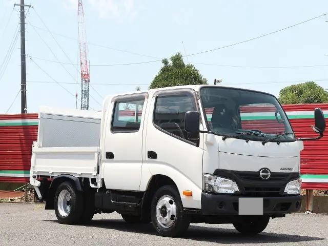 HINO Dutro Double Cab TKG-XZU605M 2017 66,273km