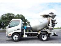 HINO Dutro Mixer Truck TKG-XZU600E 2013 176,000km_3