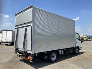 Toyoace Aluminum Van_2