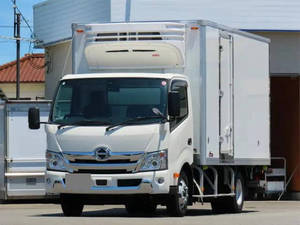 Dutro Refrigerator & Freezer Truck_1